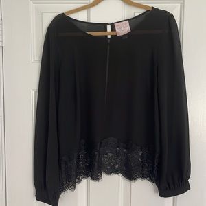 Romeo & Juliet long sleeve blouse w open back and lace. Black buttons.